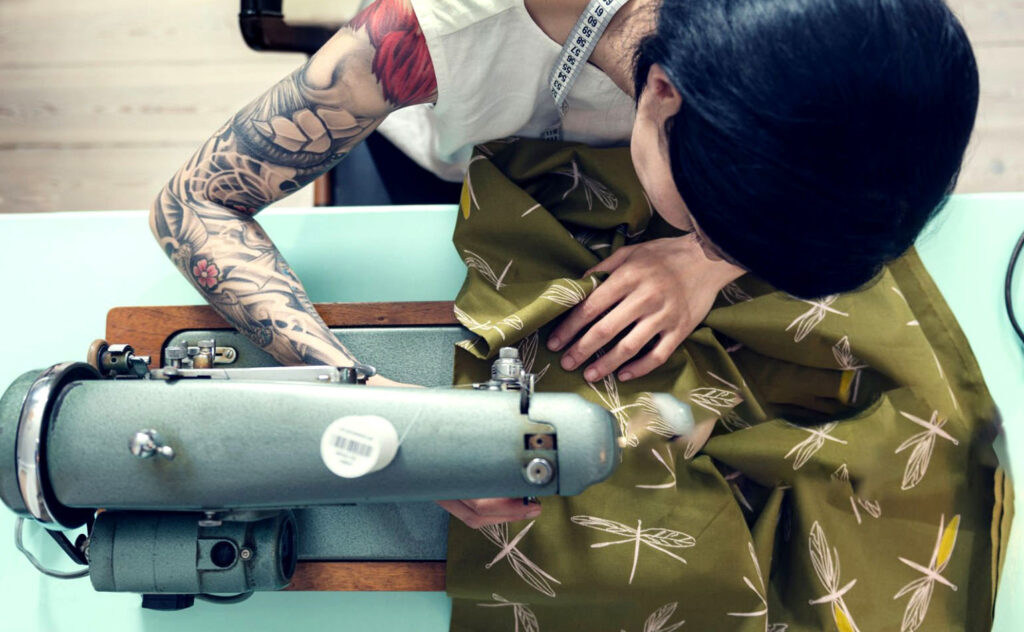 custom clothing vendors