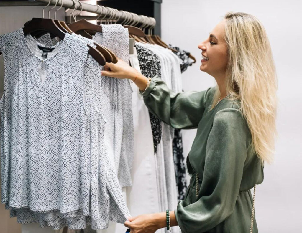 clothing vendors to start a business